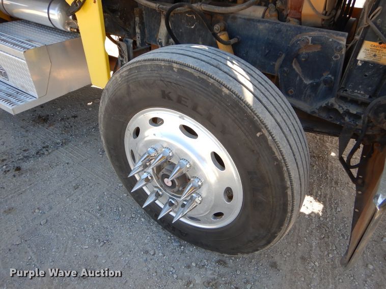 image for item EY9489 1994 Peterbilt 378 semi truck