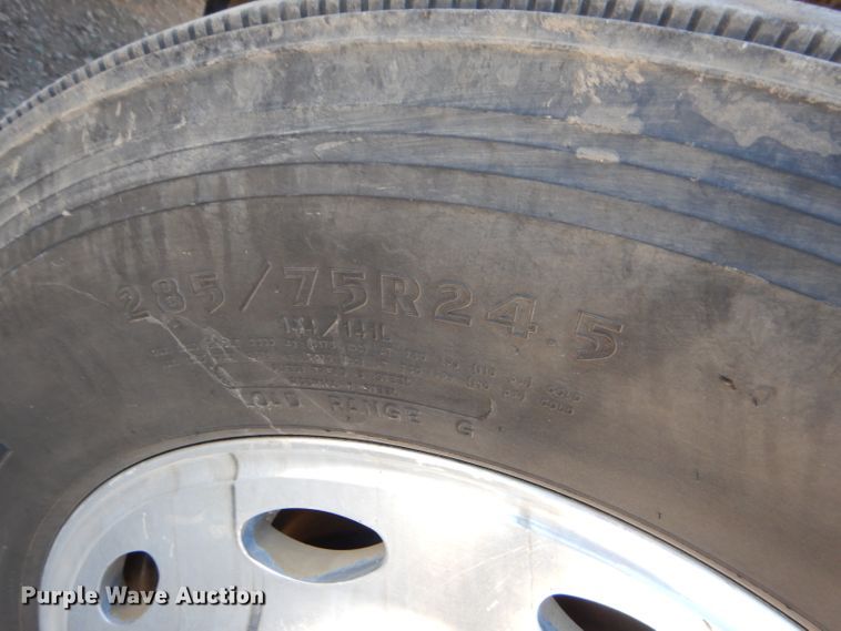 image for item EY9489 1994 Peterbilt 378 semi truck