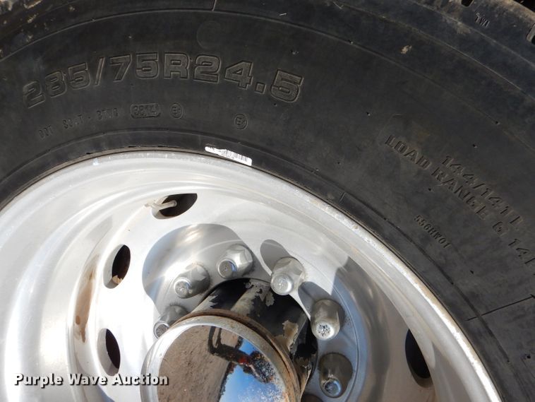 image for item EY9489 1994 Peterbilt 378 semi truck