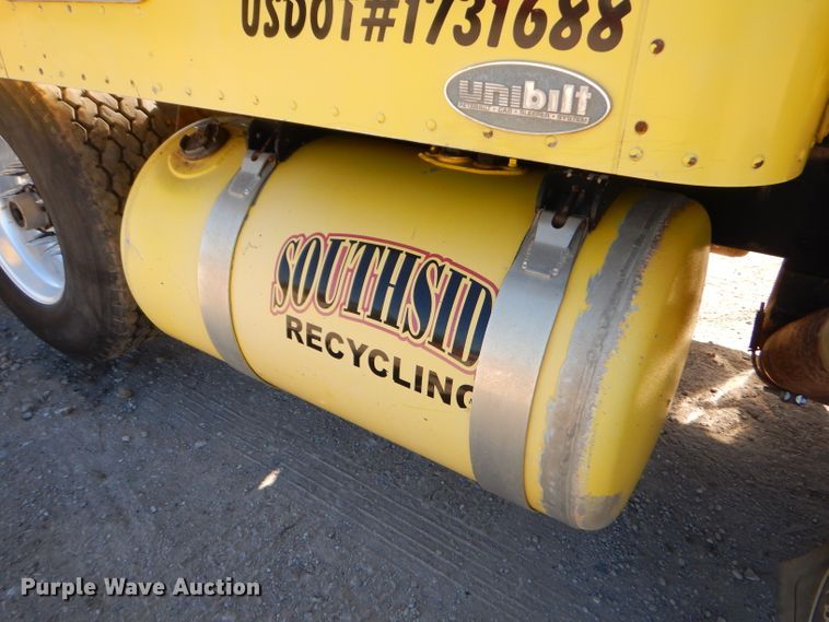 image for item EY9489 1994 Peterbilt 378 semi truck