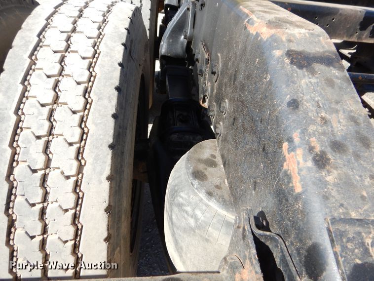 image for item EY9489 1994 Peterbilt 378 semi truck