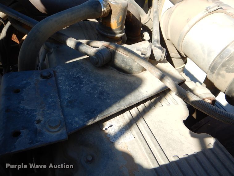 image for item EY9489 1994 Peterbilt 378 semi truck