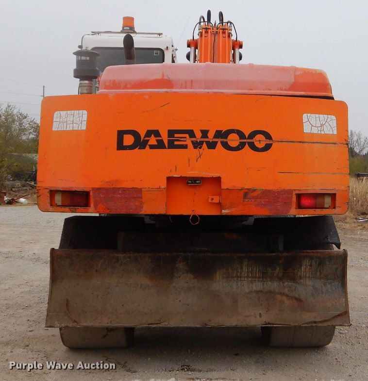 image for item EY9490 1999 Daewoo Solar 170W-III rubber tire excavator