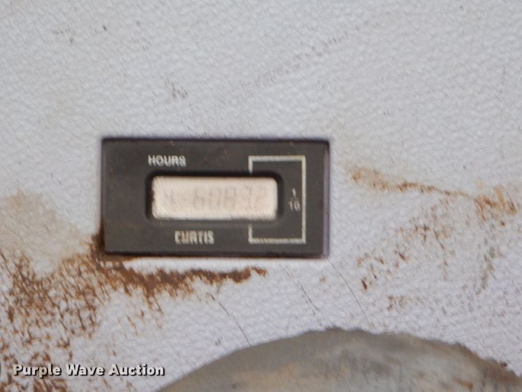 image for item EY9490 1999 Daewoo Solar 170W-III rubber tire excavator