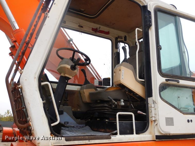 image for item EY9490 1999 Daewoo Solar 170W-III rubber tire excavator