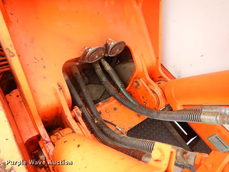 image for item EY9490 1999 Daewoo Solar 170W-III rubber tire excavator