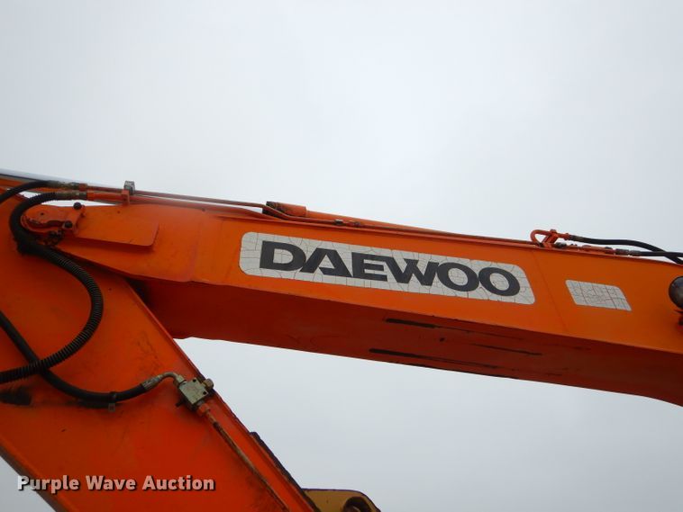 image for item EY9490 1999 Daewoo Solar 170W-III rubber tire excavator