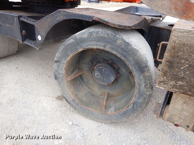 image for item EY9490 1999 Daewoo Solar 170W-III rubber tire excavator