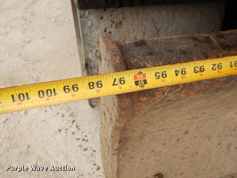 image for item EY9490 1999 Daewoo Solar 170W-III rubber tire excavator