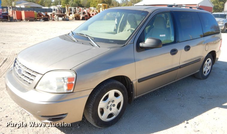 image for item EY9491 2004 Ford Freestar SE van