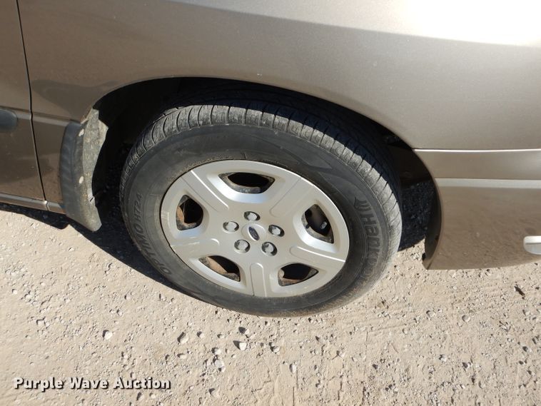 image for item EY9491 2004 Ford Freestar SE van