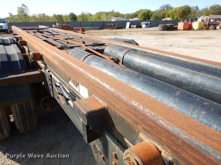 image for item EY9492 1988 International F2575 roll-off container truck