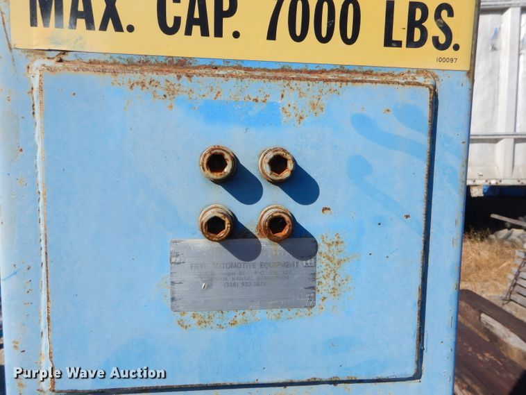 image for item EY9494 Benwil TP7 two post automotive lift