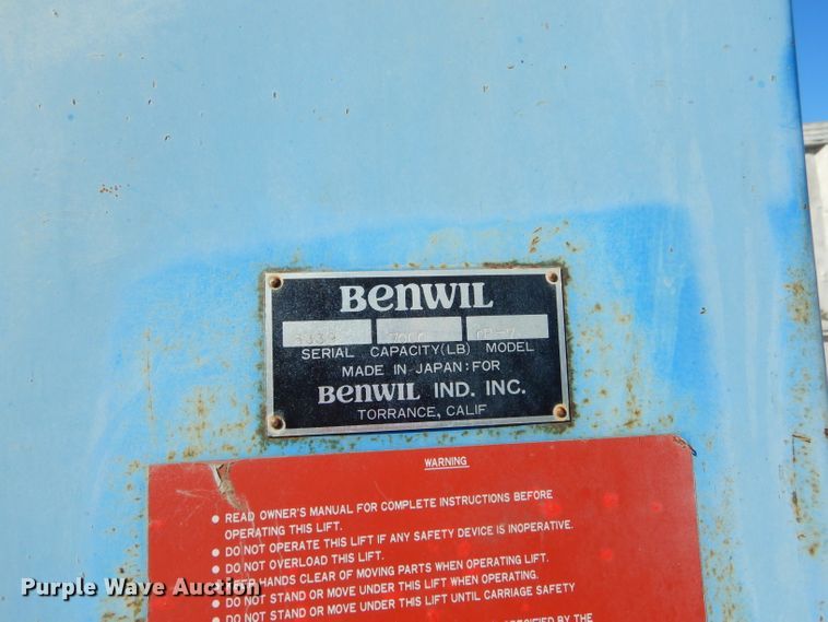 image for item EY9494 Benwil TP7 two post automotive lift