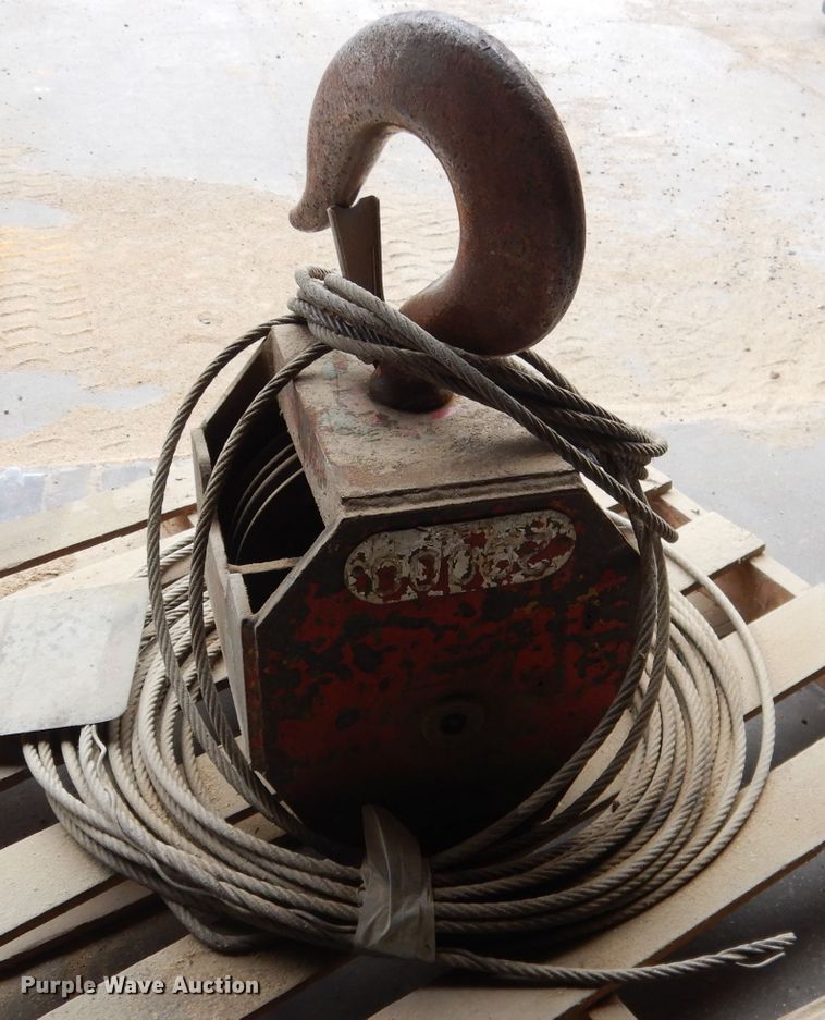 image for item FA9321 P & H winch