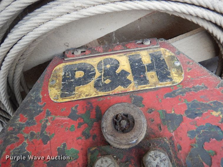 image for item FA9321 P & H winch