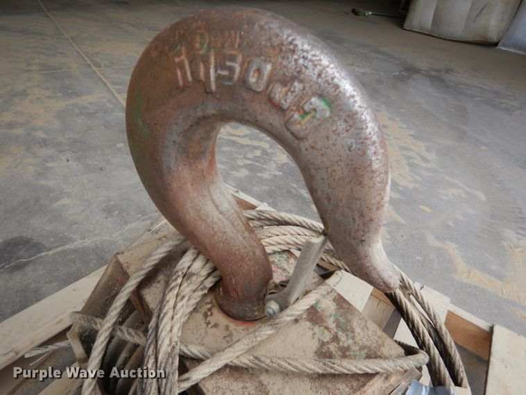 image for item FA9321 P & H winch