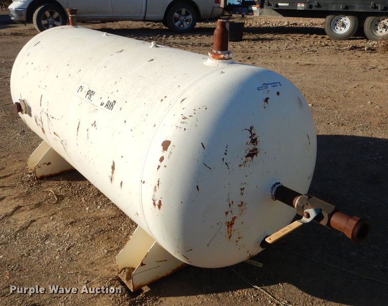 image for item FA9753 Air tank