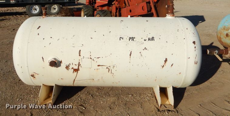 image for item FA9753 Air tank