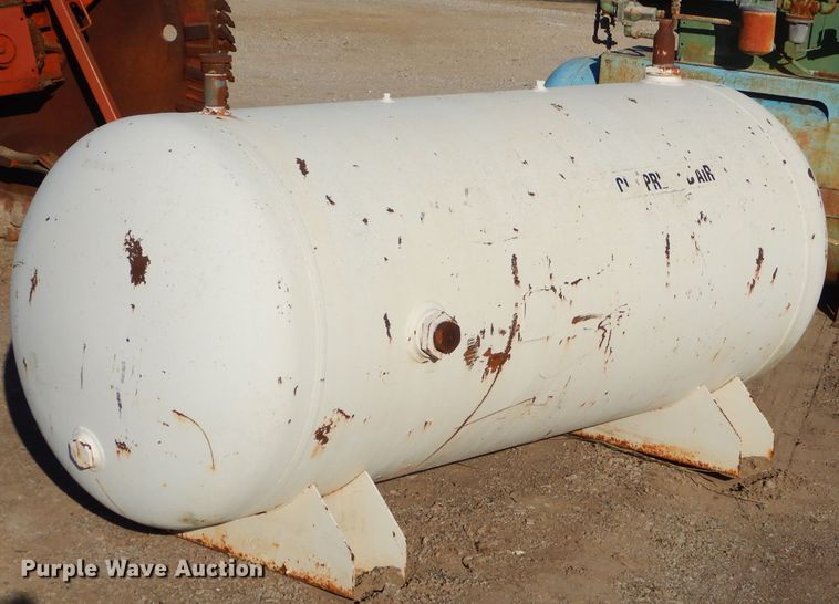 image for item FA9753 Air tank