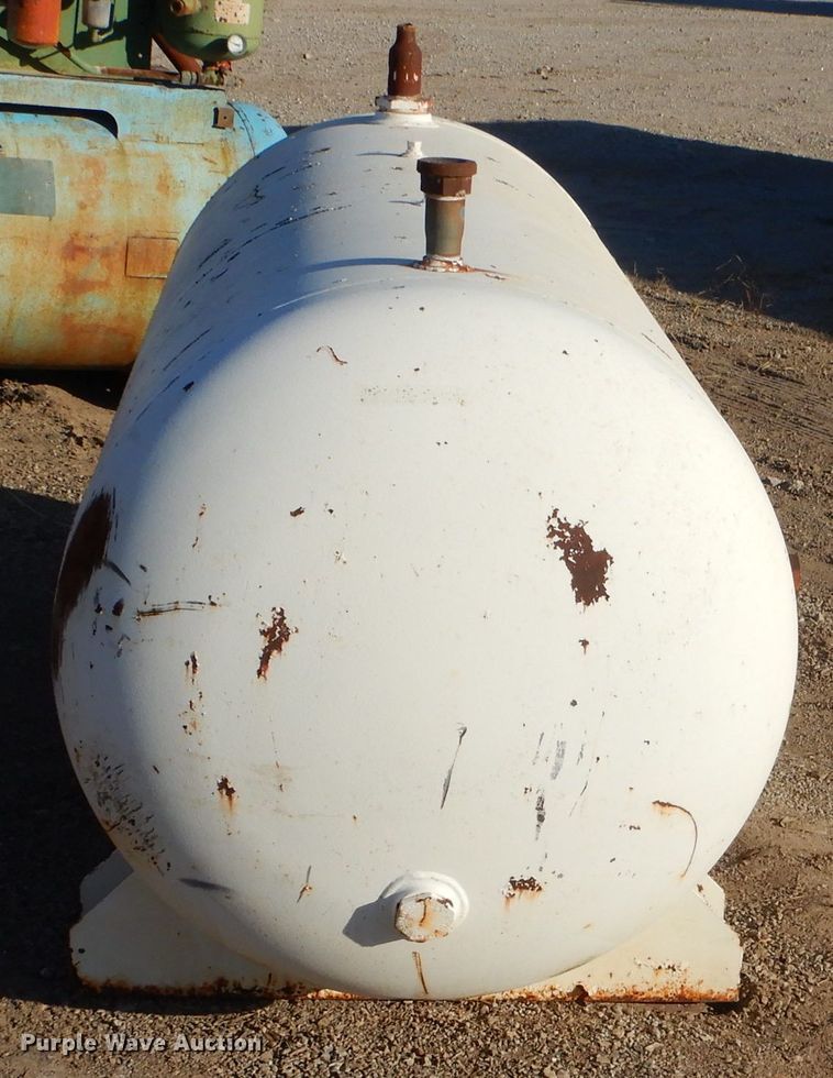 image for item FA9753 Air tank