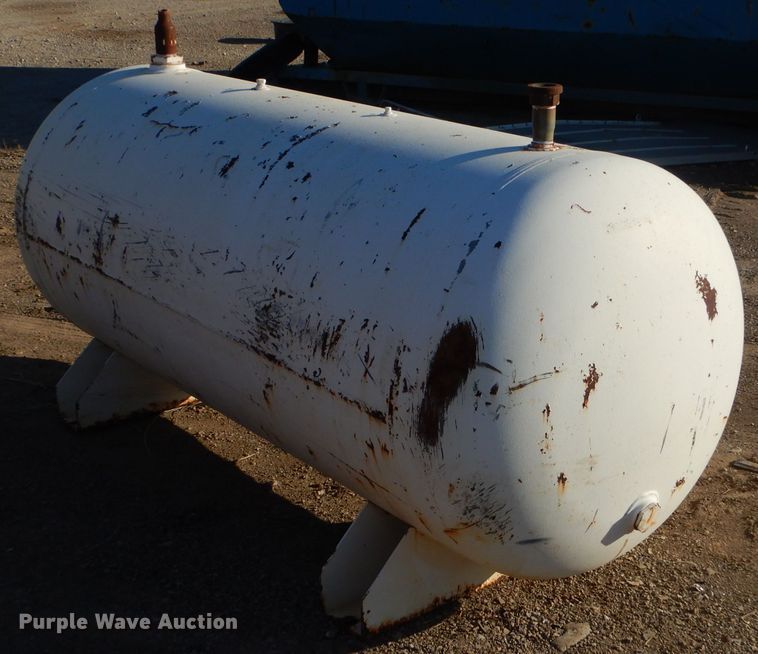 image for item FA9753 Air tank