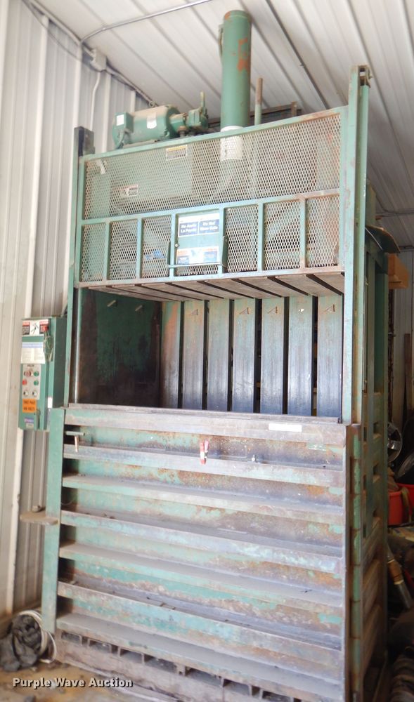 image for item FA9779 Selco baler