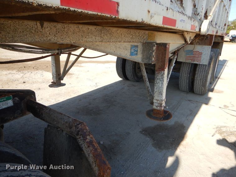 image for item FA9780 2002 Warren 0162666 end dump trailer