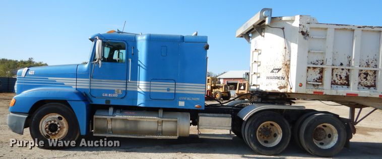 image for item FA9781 1999 Freightliner FLD semi truck