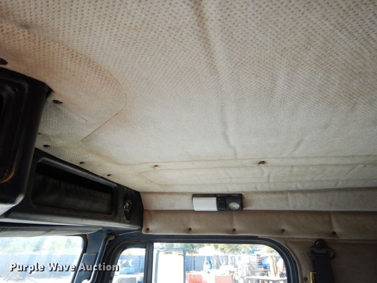 image for item FA9781 1999 Freightliner FLD semi truck