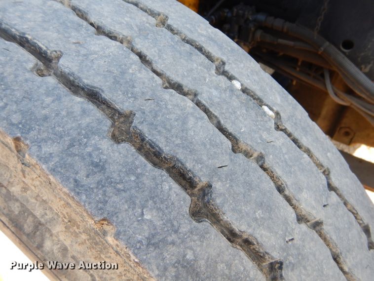 image for item FA9781 1999 Freightliner FLD semi truck