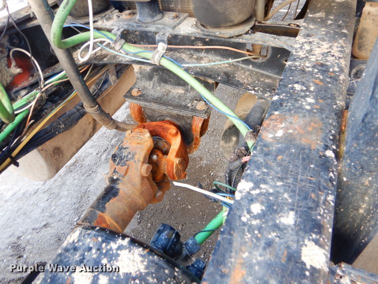 image for item FA9781 1999 Freightliner FLD semi truck