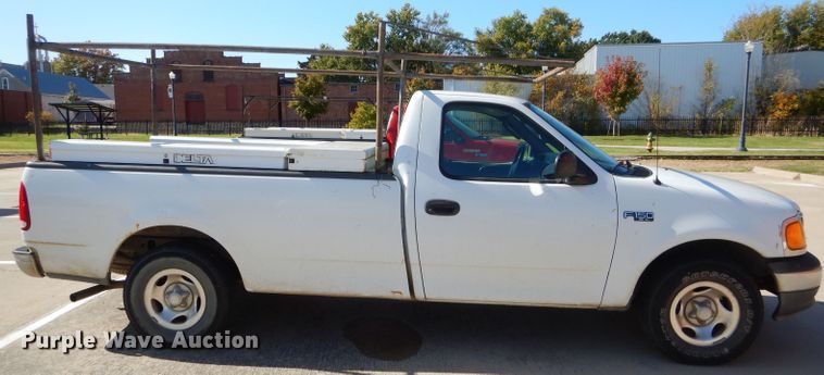 image for item FA9809 2004 Ford F150 pickup truck