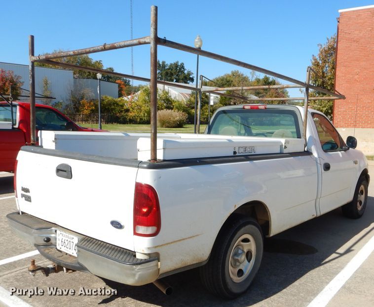 image for item FA9809 2004 Ford F150 pickup truck