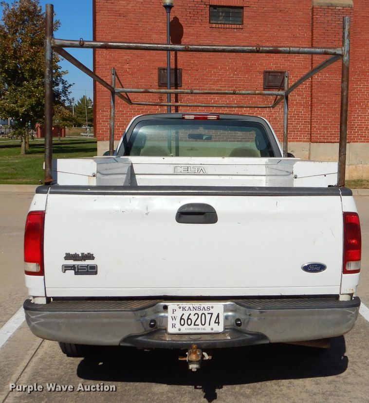 image for item FA9809 2004 Ford F150 pickup truck