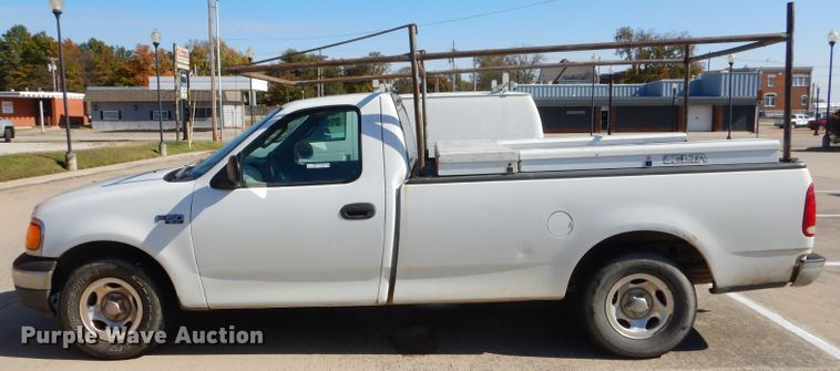 image for item FA9809 2004 Ford F150 pickup truck