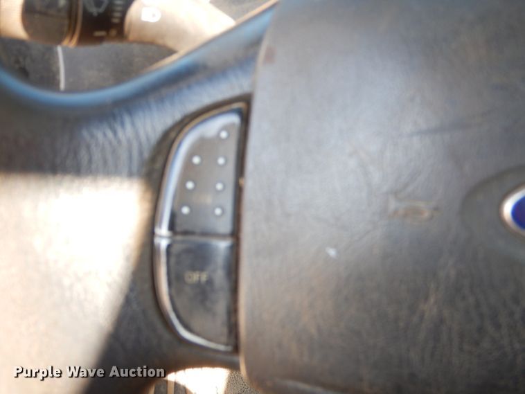 image for item FA9809 2004 Ford F150 pickup truck