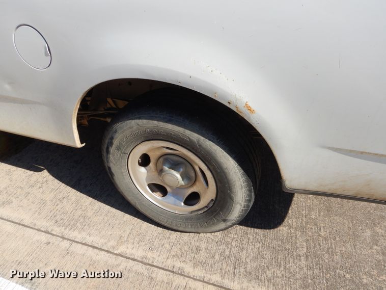 image for item FA9809 2004 Ford F150 pickup truck