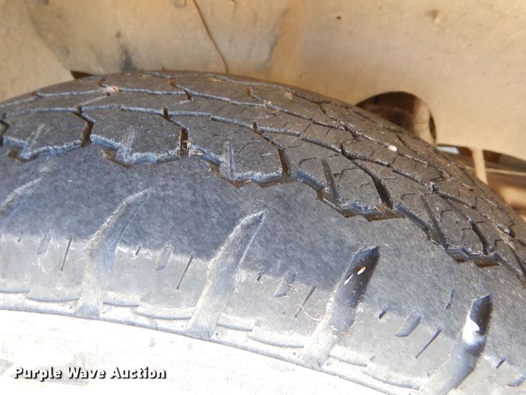 image for item FA9809 2004 Ford F150 pickup truck