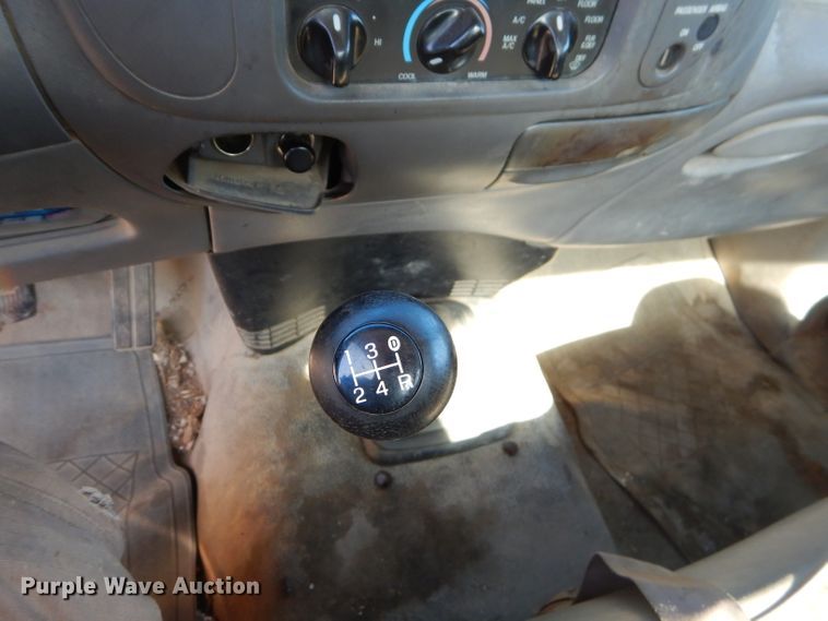 image for item FA9810 1998 Ford F150 pickup truck