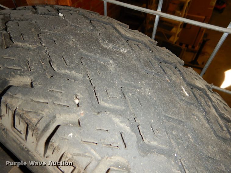 image for item FA9813 Automotive supplies