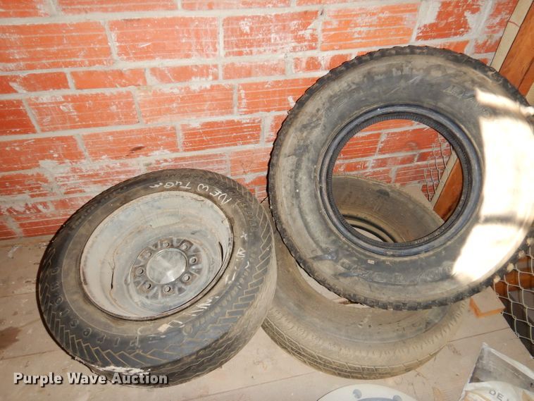 image for item FA9813 Automotive supplies