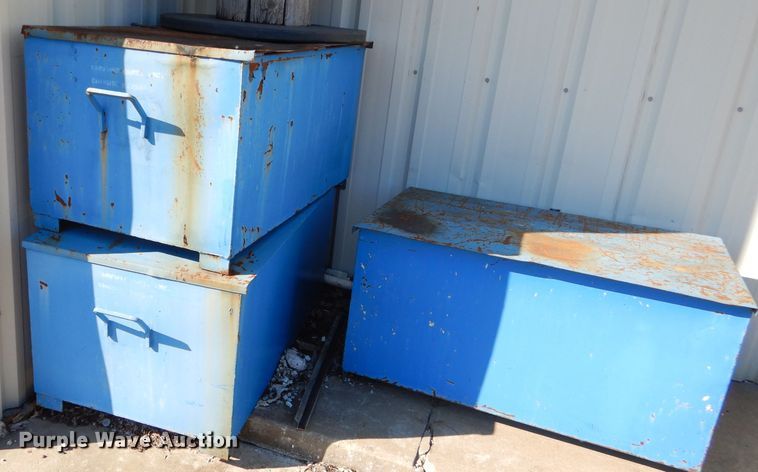 image for item FA9818 PVC pipe and racks