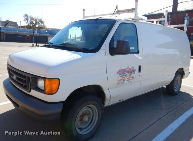 image for item FA9819 2007 Ford E150 van
