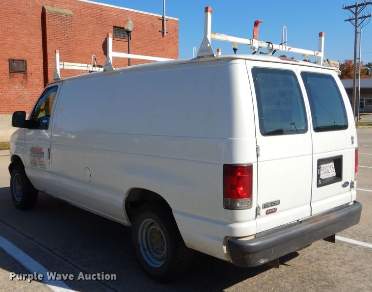 image for item FA9819 2007 Ford E150 van