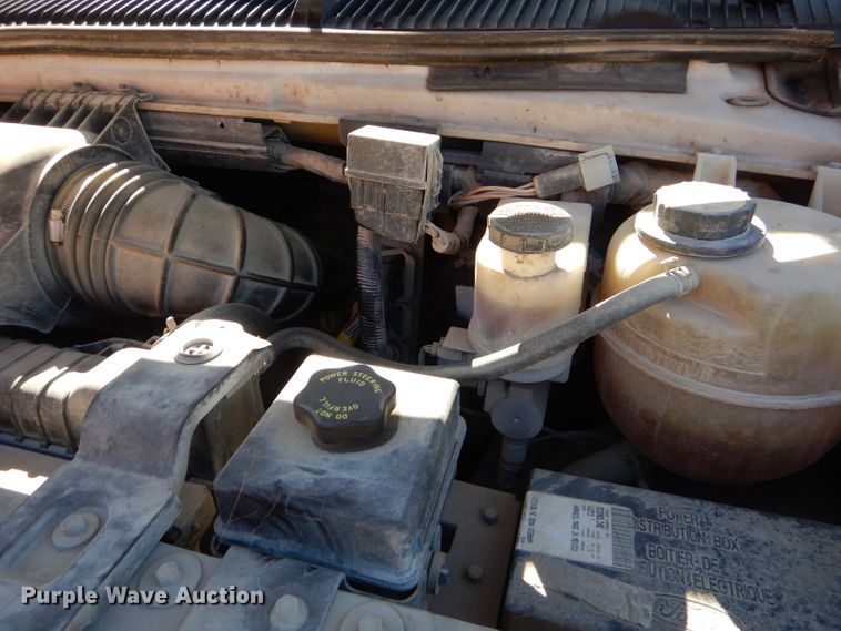 image for item FA9819 2007 Ford E150 van