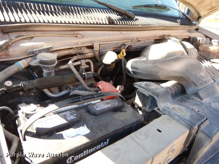 image for item FA9819 2007 Ford E150 van