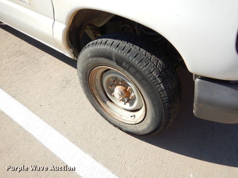 image for item FA9819 2007 Ford E150 van