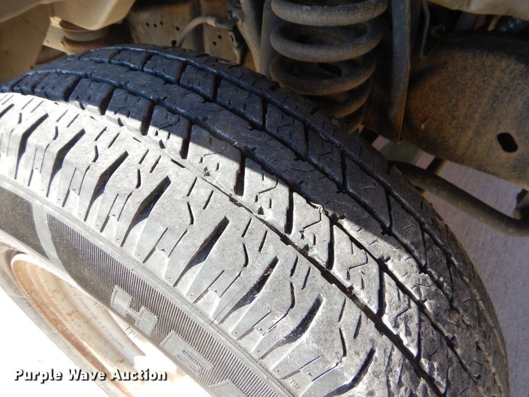 image for item FA9819 2007 Ford E150 van