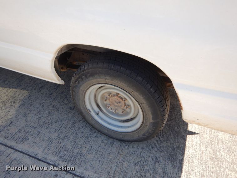 image for item FA9819 2007 Ford E150 van